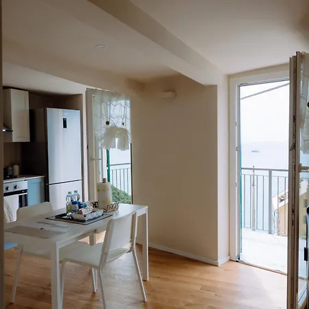 Apartment Ca Madina With Sea View Genua